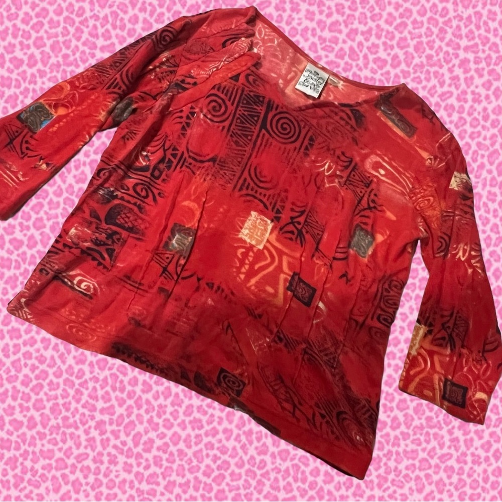 red graphic y2k 2000s 90s top 3/4 length sleeve